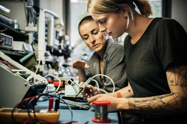 How to Get Financial Aid for Trade School